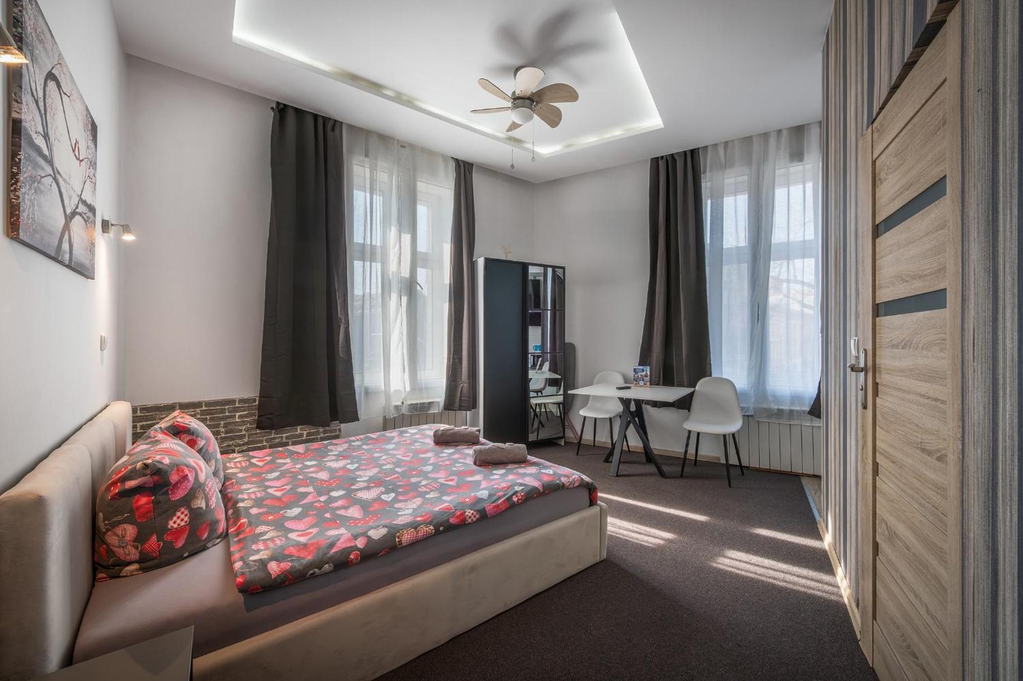 70S Business Room Краков Экстерьер фото